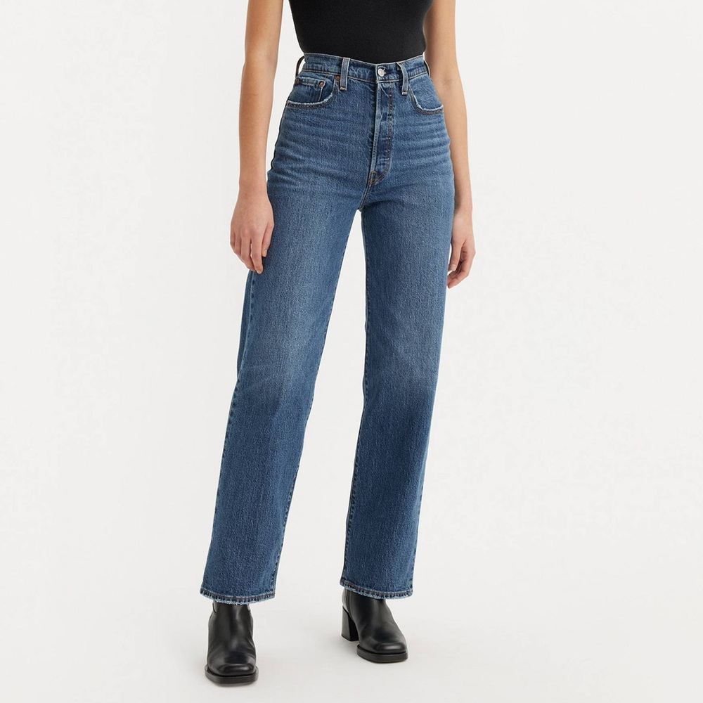 Levi’s Ribcage Straight Jeans